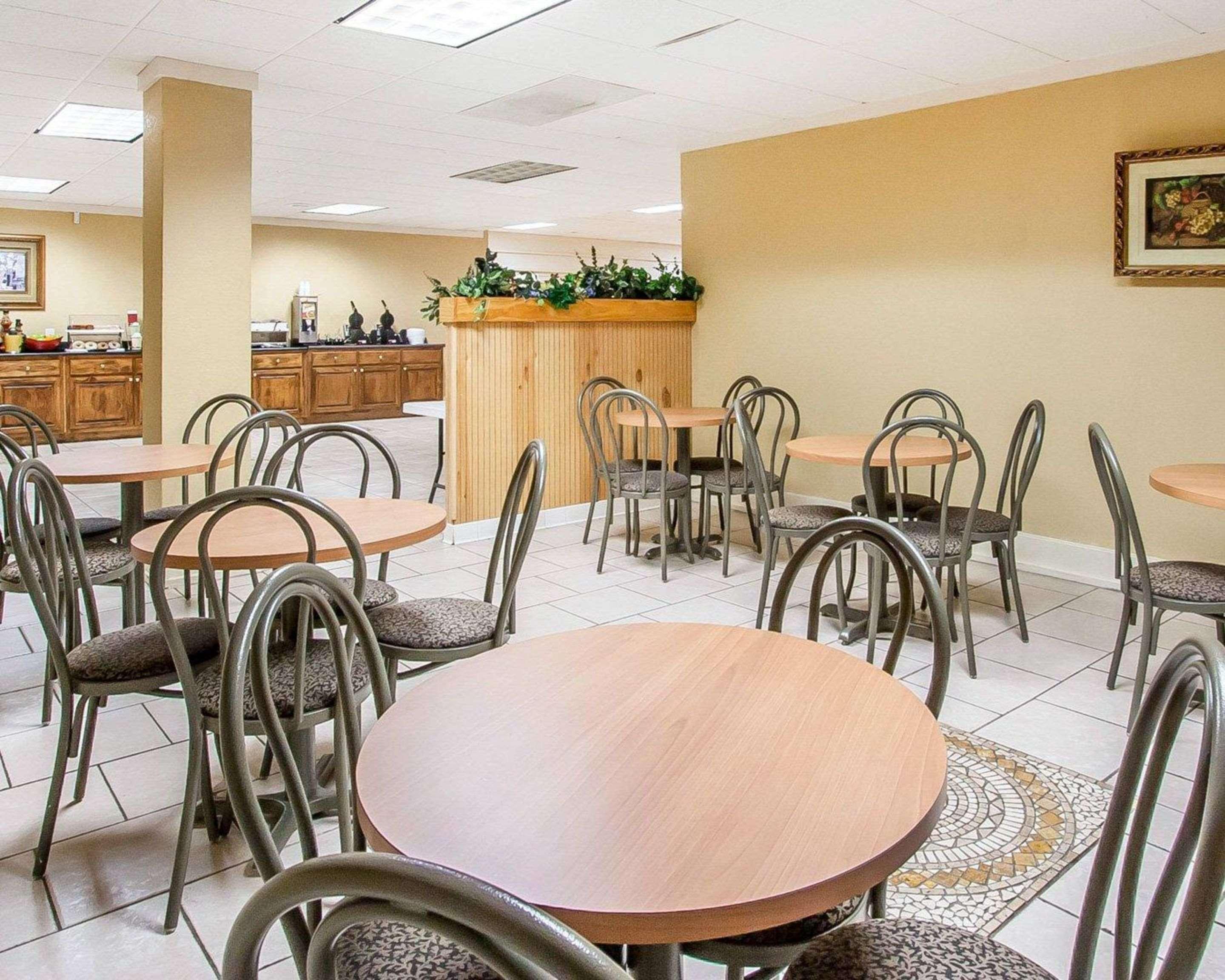Clarion Inn & Suites University Center Auburn Luaran gambar