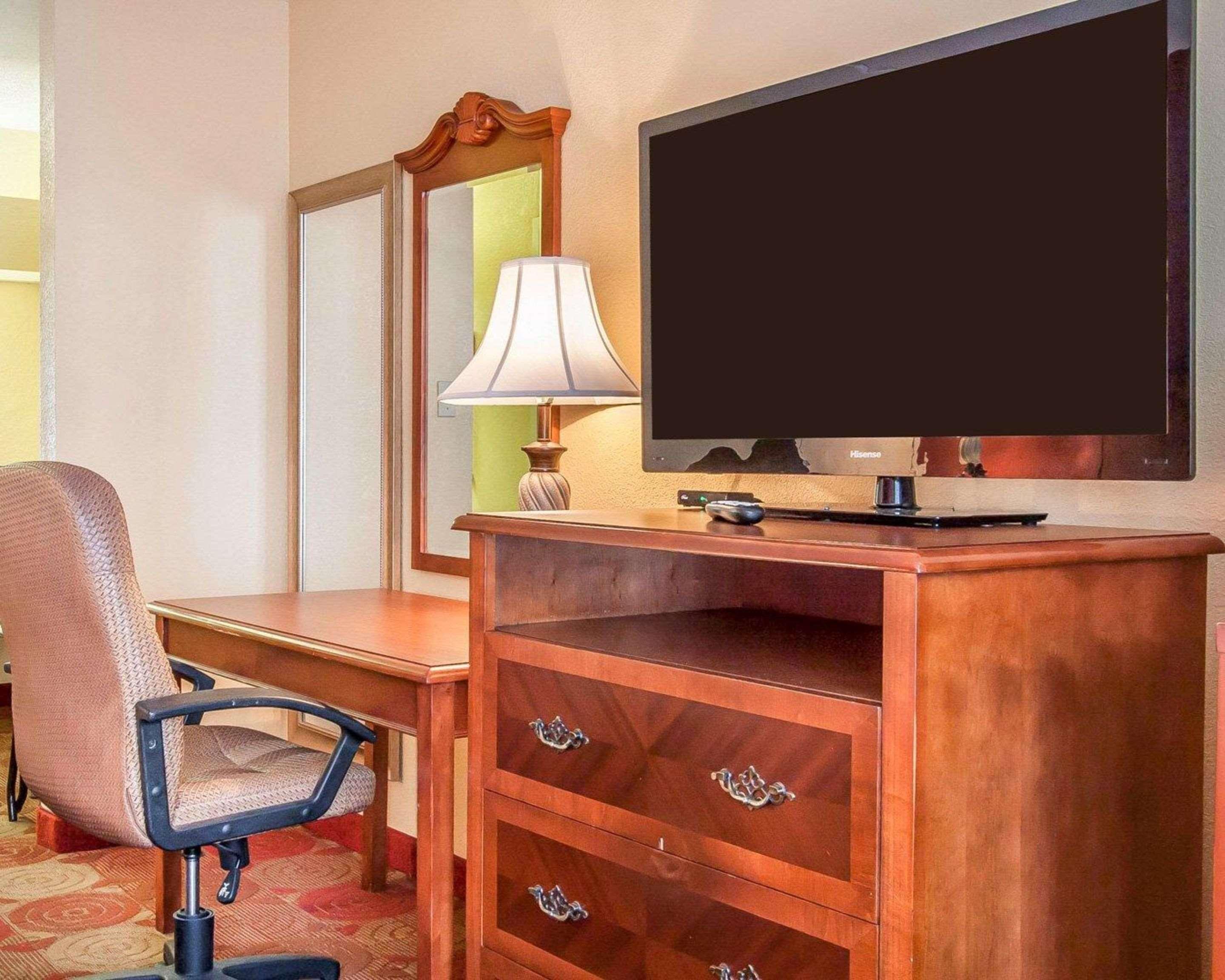 Clarion Inn & Suites University Center Auburn Luaran gambar