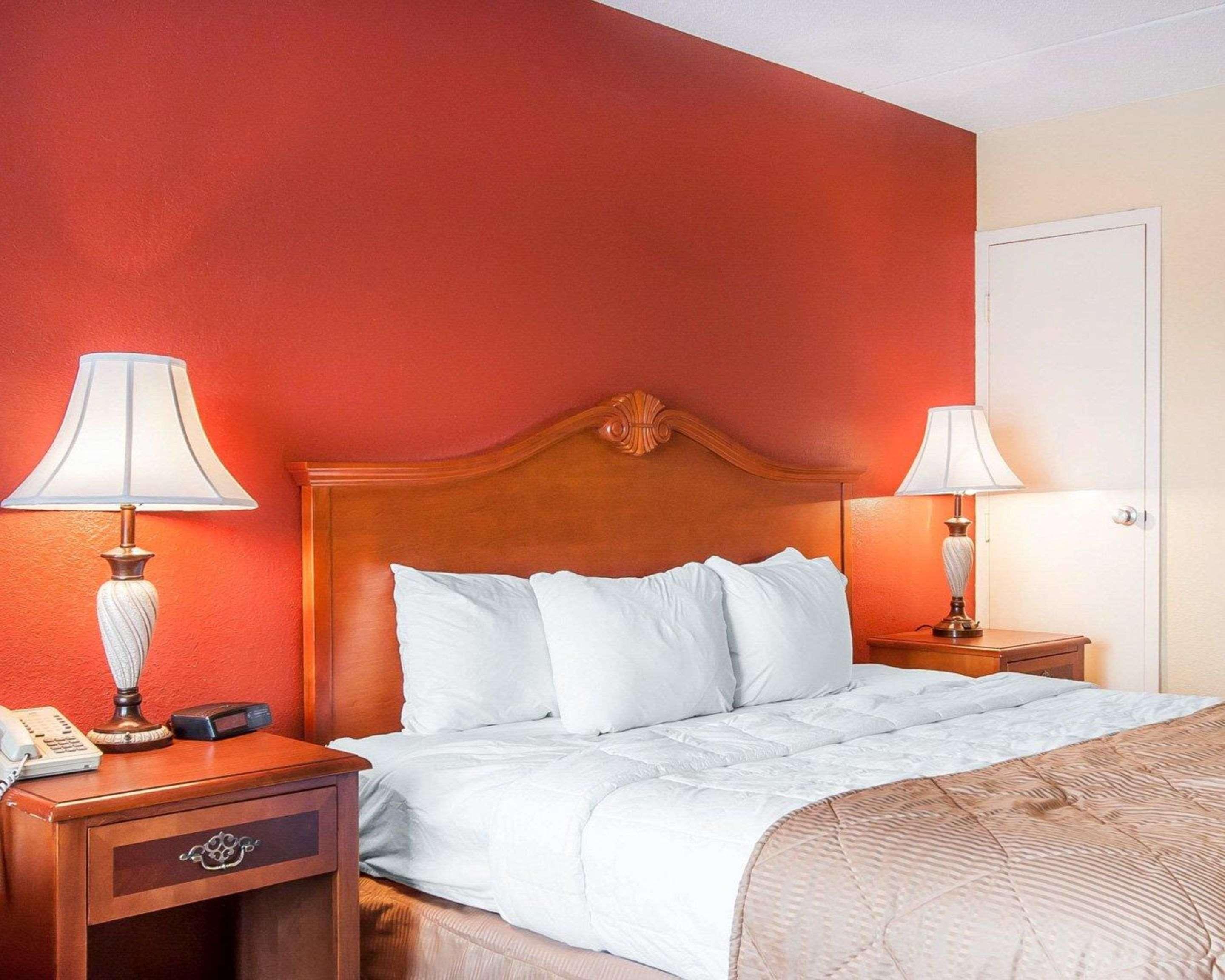 Clarion Inn & Suites University Center Auburn Luaran gambar
