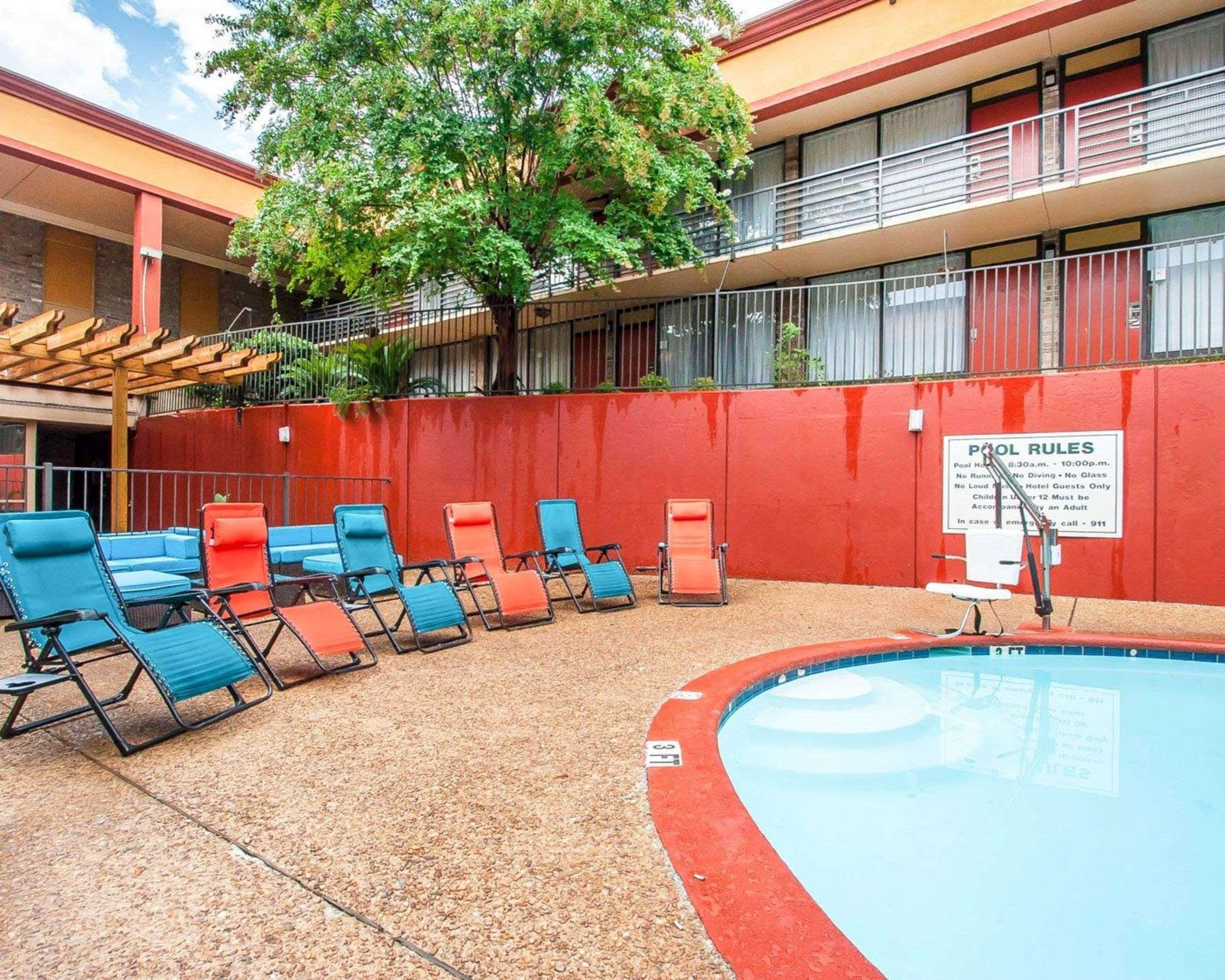 Clarion Inn & Suites University Center Auburn Luaran gambar